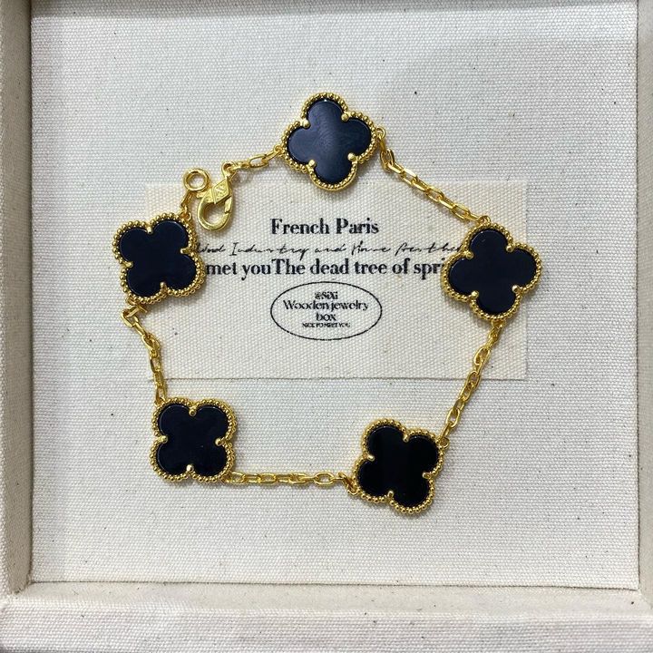 High Quality Black Clover Bracelet - Artisan by Zaree